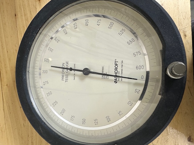 ASHCROFT PRECISION PRESSURE GAUGE